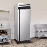 Commercial Upright Fridge Stainless steel PREMIUM - GN 2/1 - 700L - with 1 door - On castors - For UK