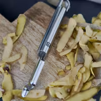 ZWILLING | PRO - قشارة متأرجحة - 210 مم