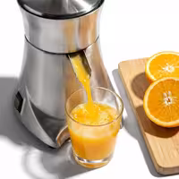 Commercial Electric Citrus Juicer - 230W - 9.5kg - with 980rpm, quiet operation, removable funnel, dishwasher-safe parts - Aluminium & Stainless Steel
